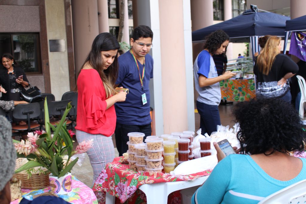 Feira do Bem Viver anima Mês do Servidor, SISEJUFE