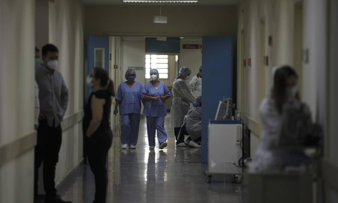 Deu na imprensa: Profissionais de saúde relatam rotina estressante no hospital Ronaldo Gazolla, que registra uma morte a cada três horas, SISEJUFE