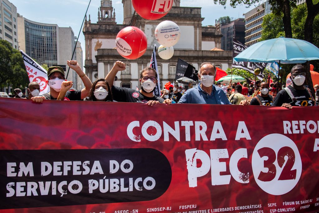 #2outforabolsonaro: SISEJUFE foi às ruas com movimentos sociais e entidades parceiras contra a PEC 32, SISEJUFE