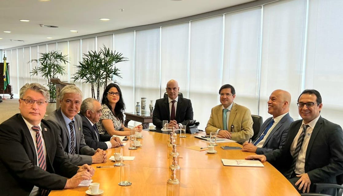 Sisejufe participa de reunião com o ministro Alexandre de Moraes, presidente do TSE, SISEJUFE