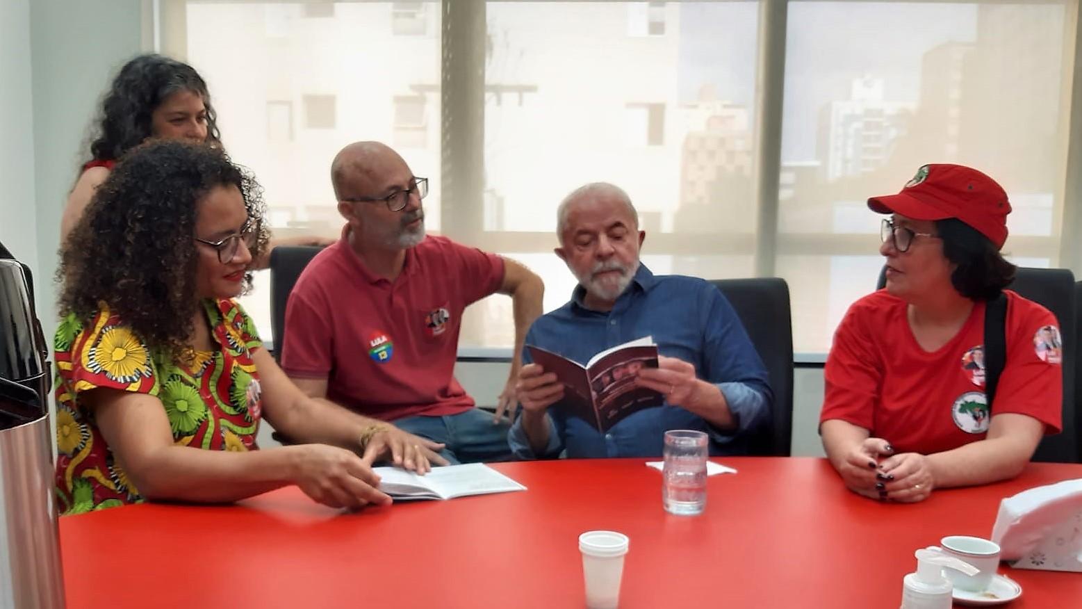 Fenajufe apresenta a Lula plataforma política dos trabalhadores do sistema de Justiça, SISEJUFE