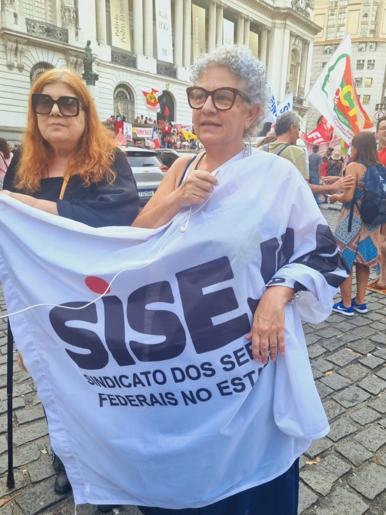 08/01: Sisejufe participou do ato pró-democracia, que no Rio aconteceu na Cinelândia, SISEJUFE